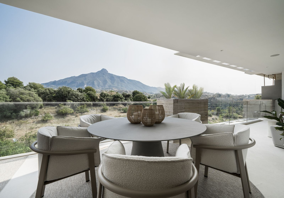 Appartement te koop in Nueva Andalucía | 2 slaapkamers H5103487