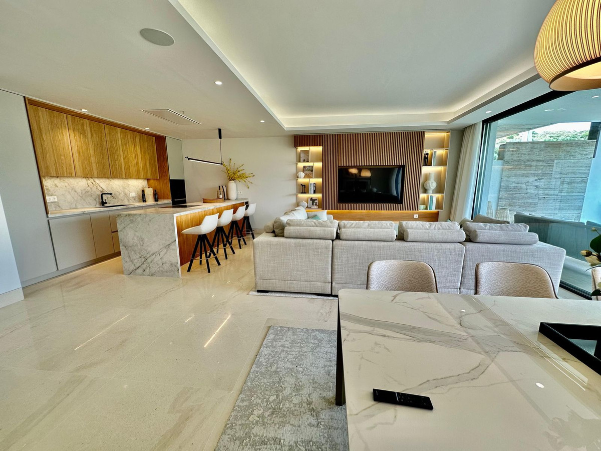 Appartement te koop in Nueva Andalucía | 2 slaapkamers H5103487