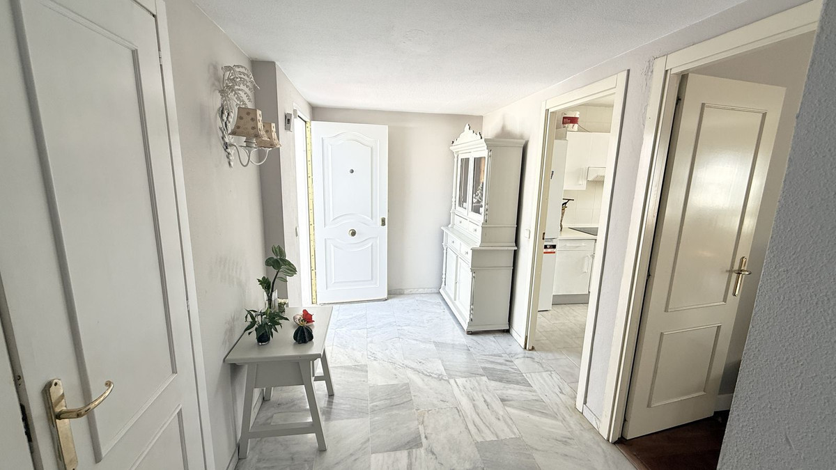 Appartement te koop in Nueva Andalucía | 2 slaapkamers H5103508