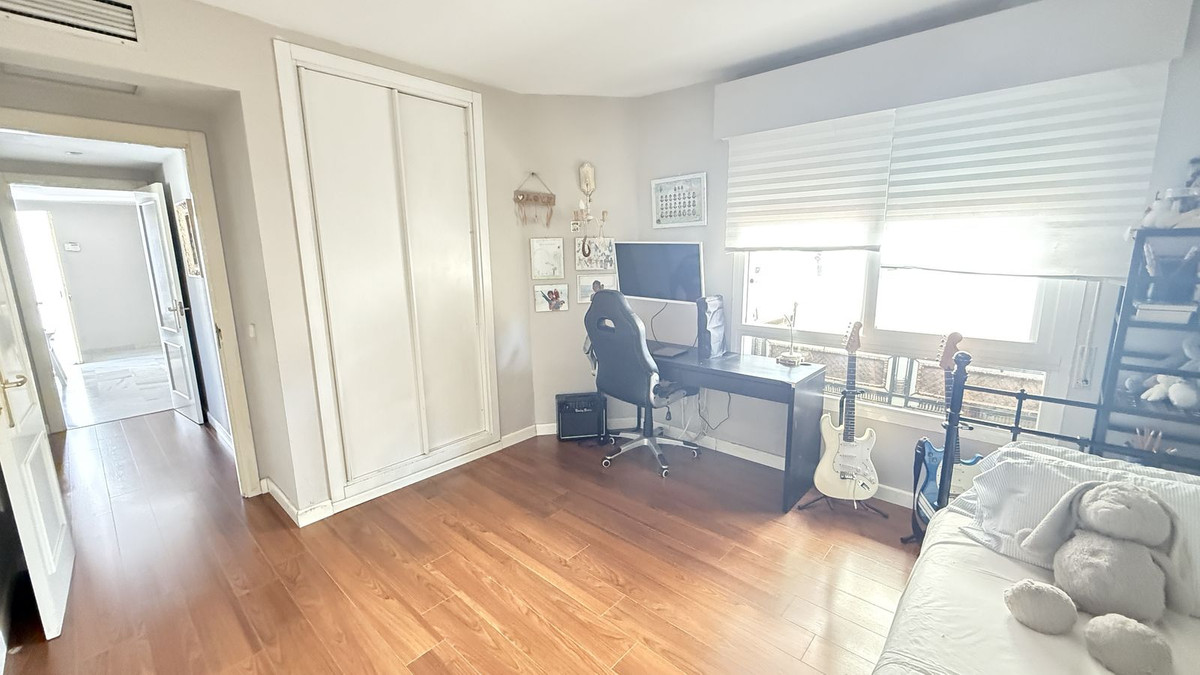 Appartement te koop in Nueva Andalucía | 2 slaapkamers H5103508