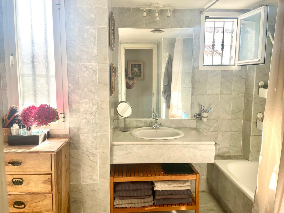 Appartement te koop in Nueva Andalucía | 2 slaapkamers H5103508