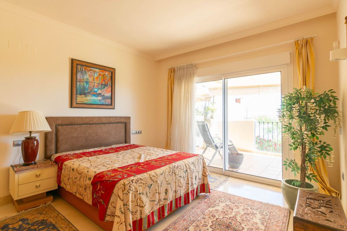 Appartement te koop in Nueva Andalucía | 2 slaapkamers H5103535
