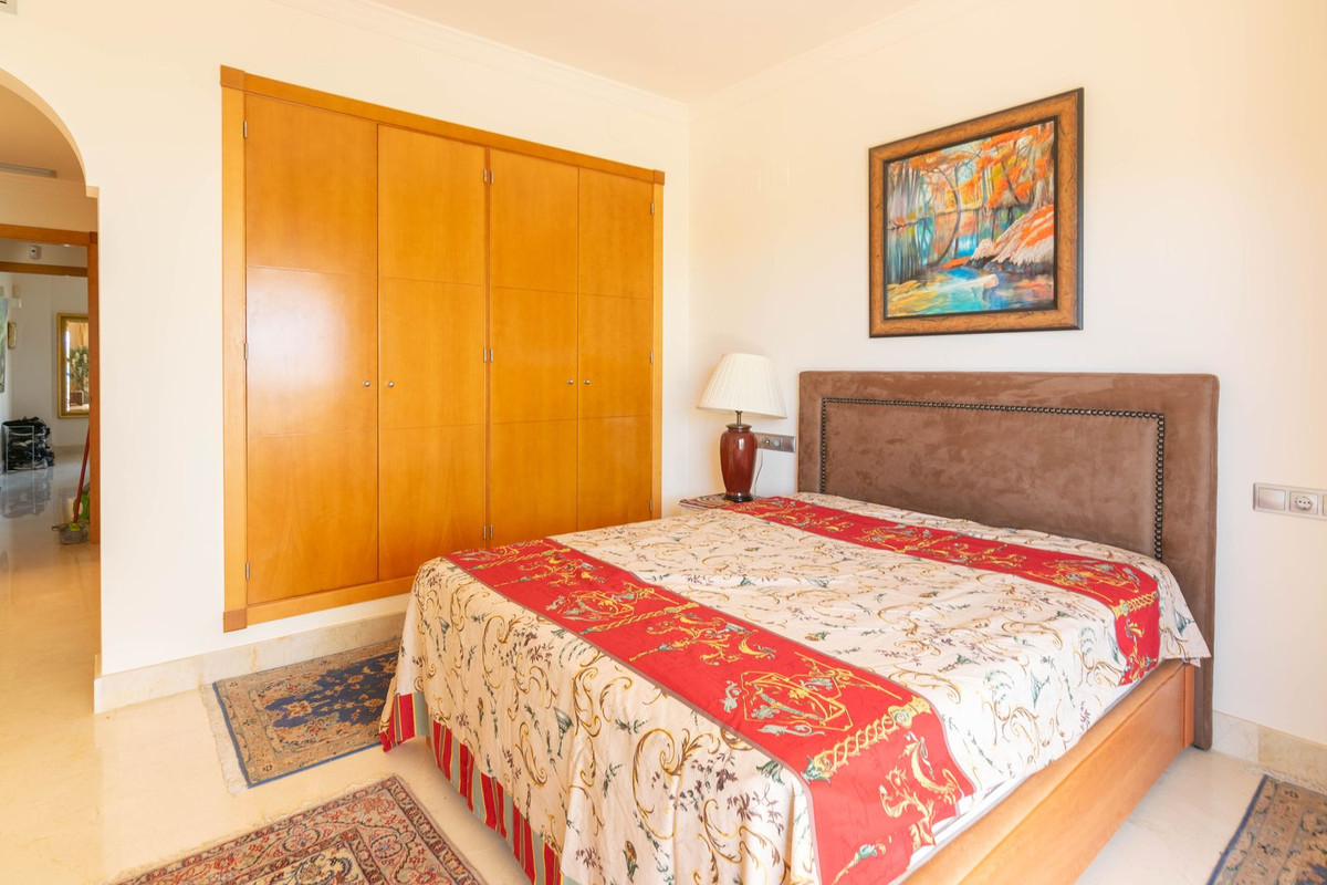 Appartement te koop in Nueva Andalucía | 2 slaapkamers H5103535