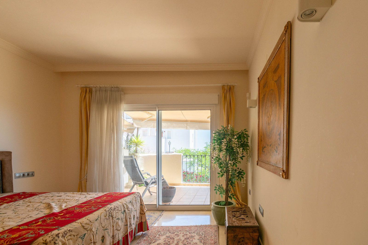 Appartement te koop in Nueva Andalucía | 2 slaapkamers H5103535