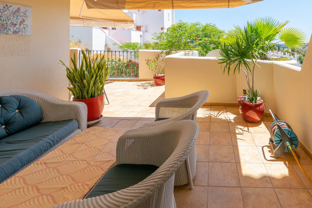 Appartement te koop in Nueva Andalucía | 2 slaapkamers H5103535