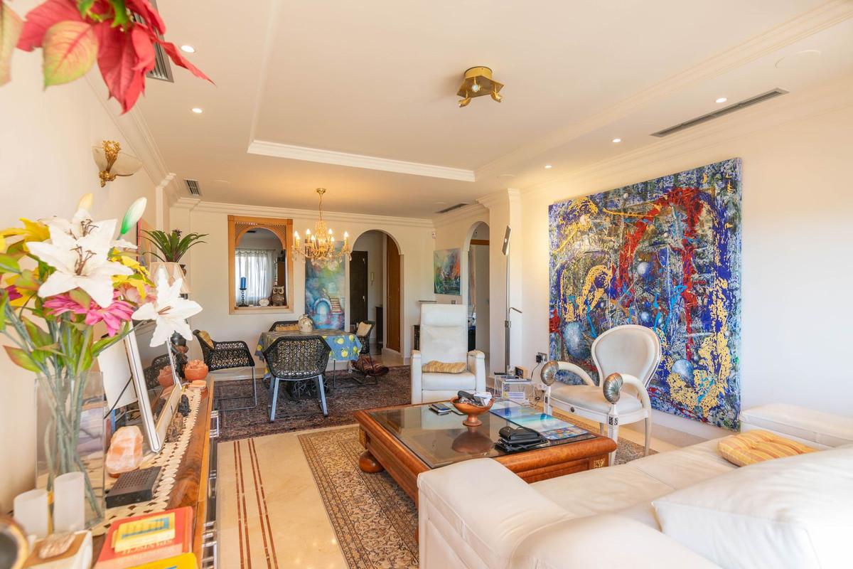 Appartement te koop in Nueva Andalucía | 2 slaapkamers H5103535