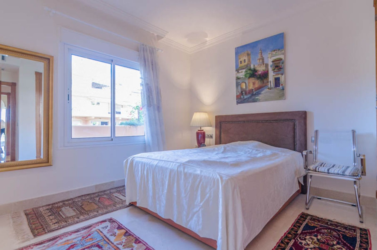 Appartement te koop in Nueva Andalucía | 2 slaapkamers H5103535