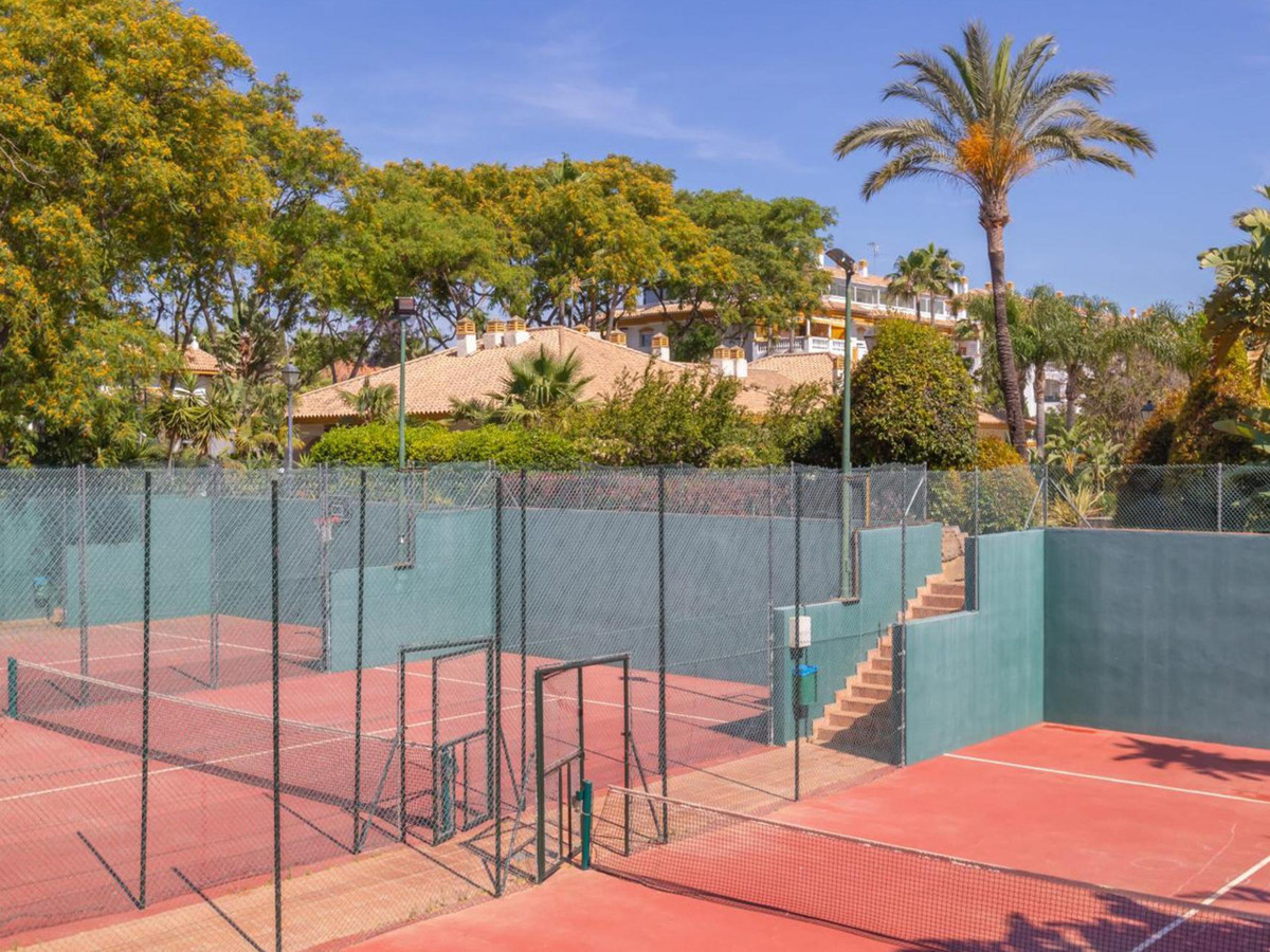 Appartement te koop in Nueva Andalucía | 2 slaapkamers H5103604