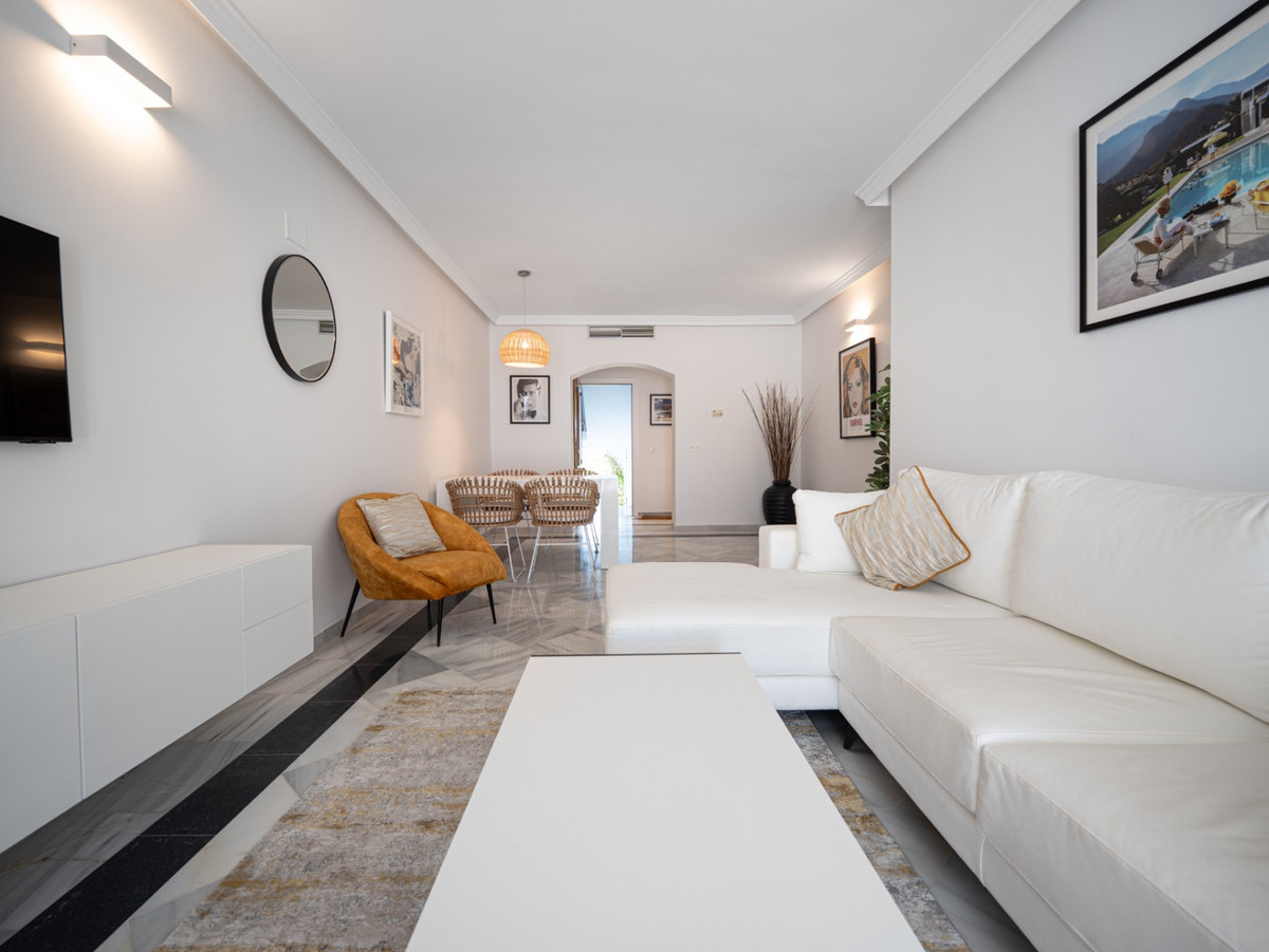 Appartement te koop in Nueva Andalucía | 2 slaapkamers H5103670