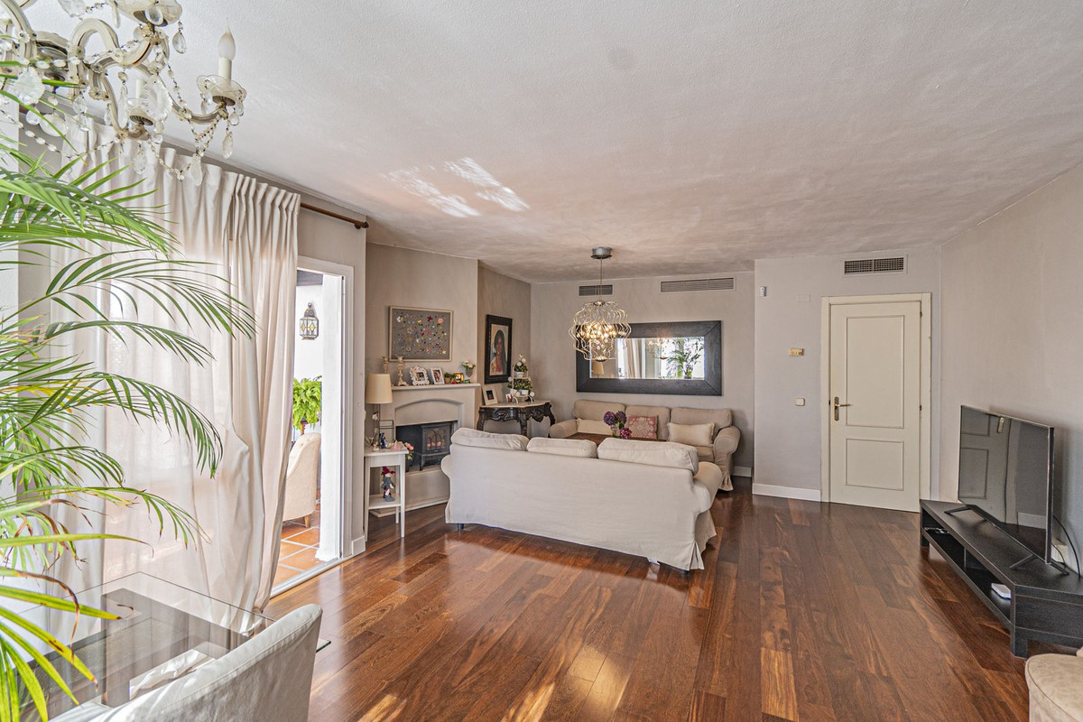 Appartement te koop in Nueva Andalucía | 2 slaapkamers H5104378