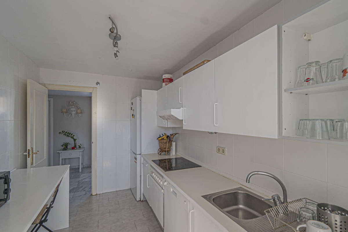 Appartement te koop in Nueva Andalucía | 2 slaapkamers H5104378