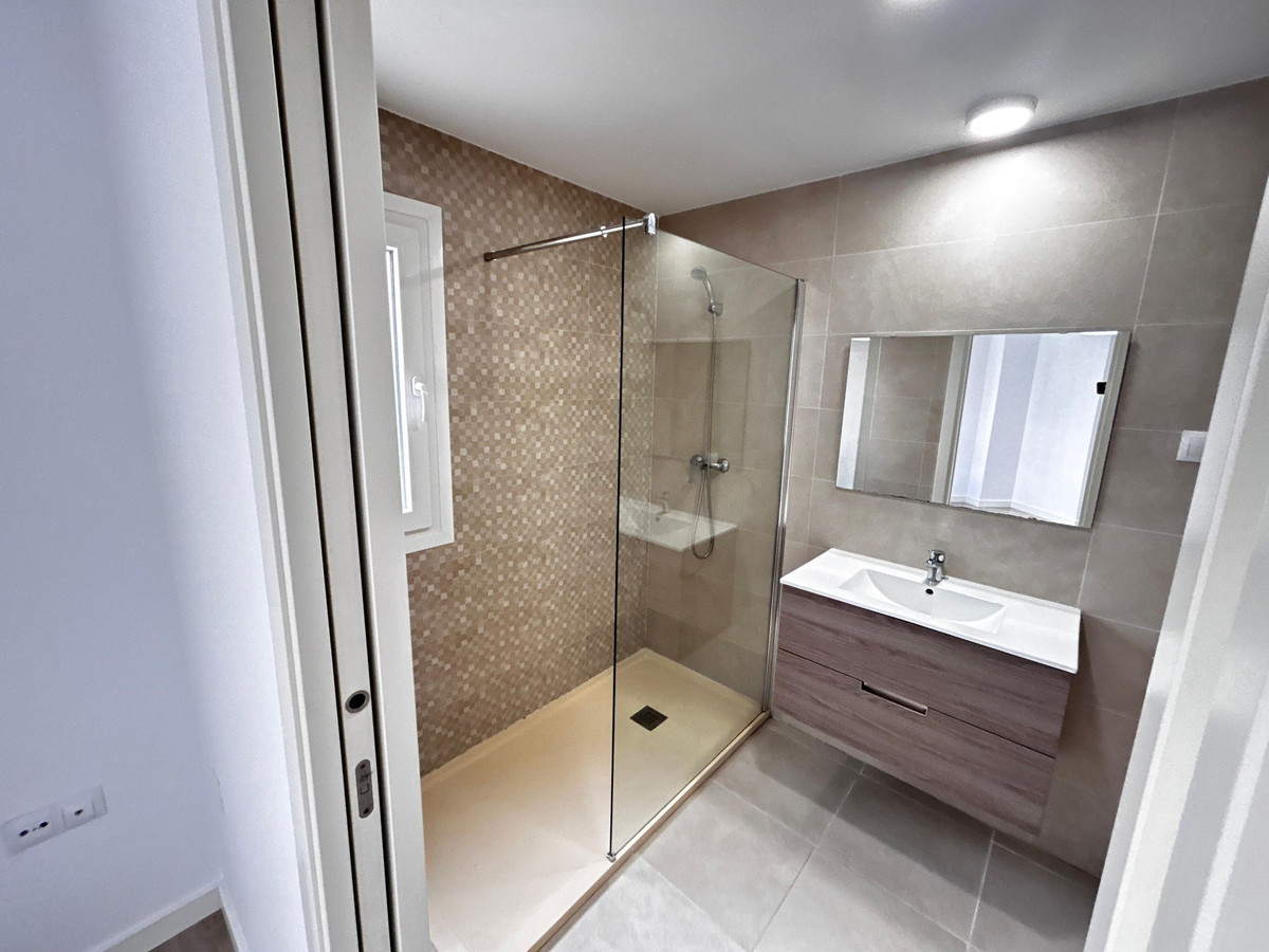 Appartement te koop in Nueva Andalucía | 2 slaapkamers H5104606