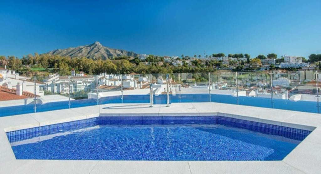 Appartement te koop in Nueva Andalucía | 2 slaapkamers H5104606
