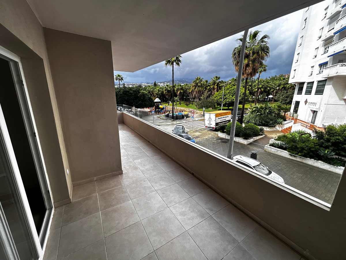 Appartement te koop in Nueva Andalucía | 2 slaapkamers H5104606