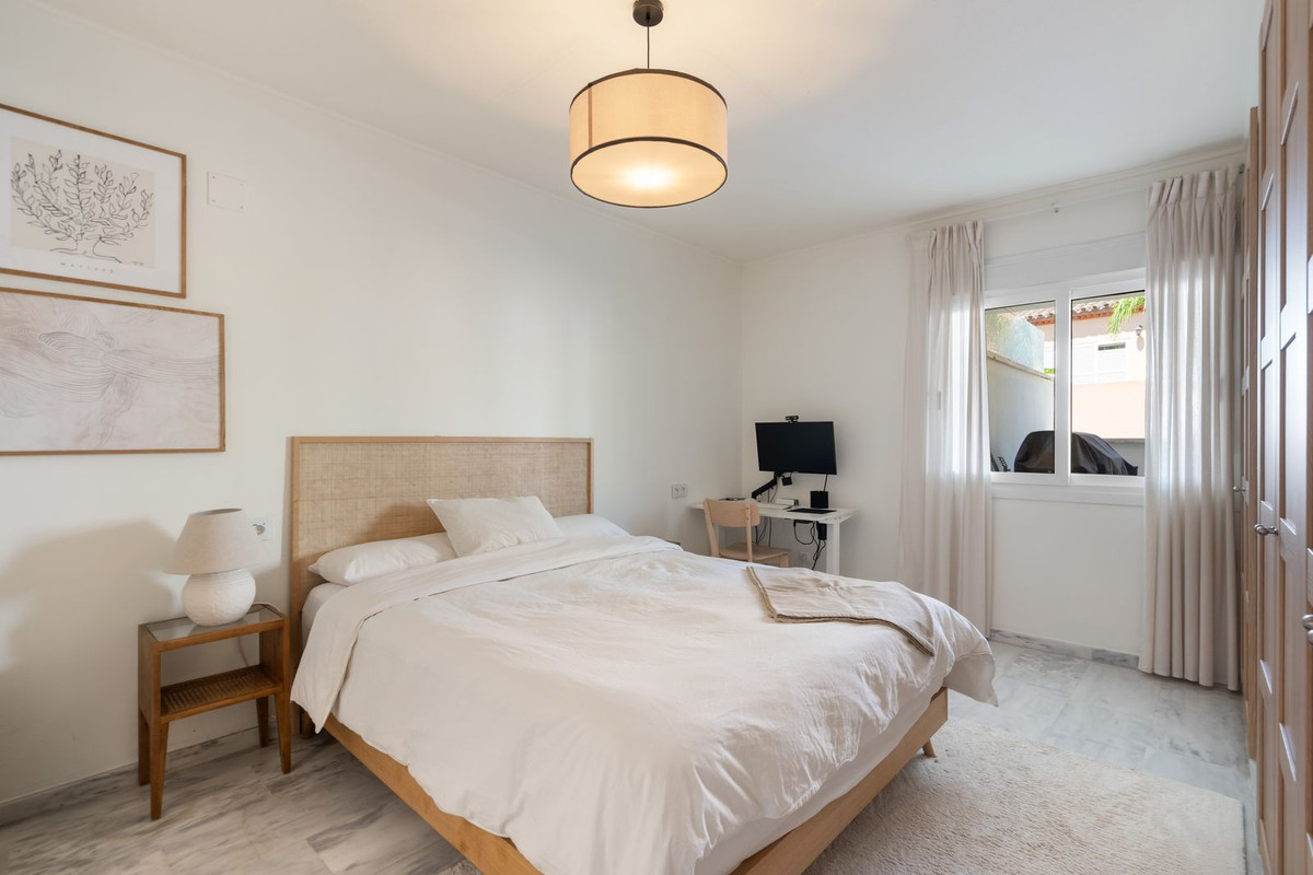 Appartement te koop in Nueva Andalucía | 2 slaapkamers H5104876