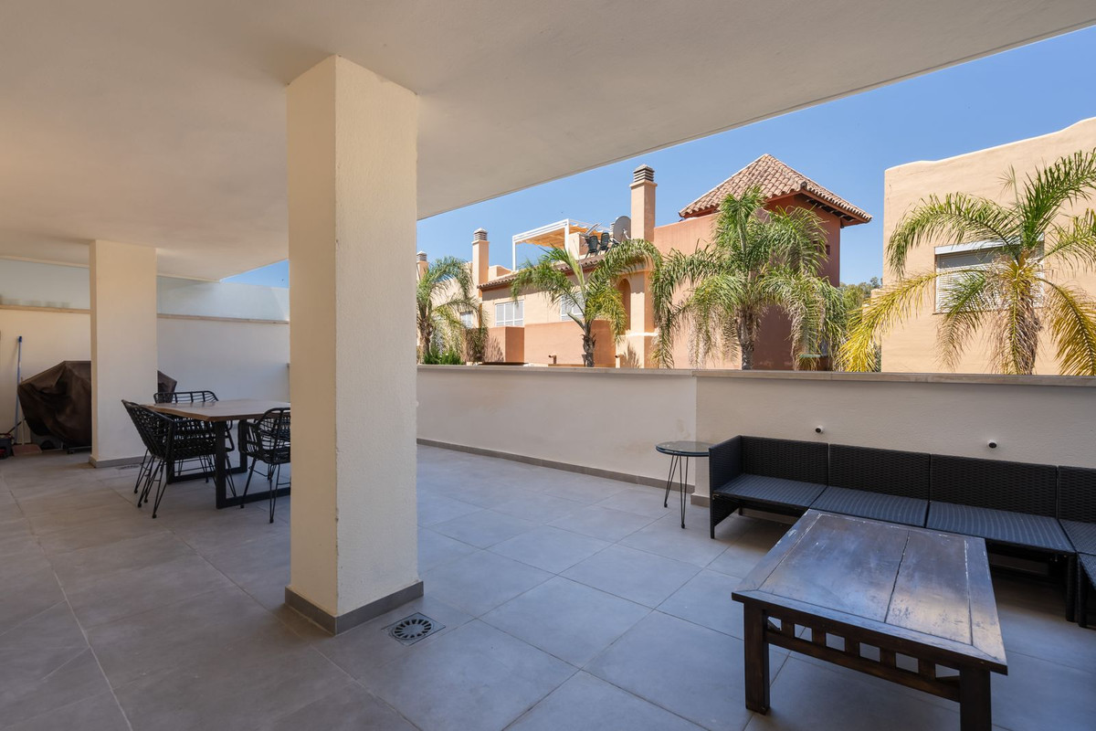 Appartement te koop in Nueva Andalucía | 2 slaapkamers H5104876