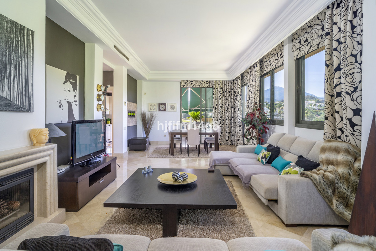 Appartement te koop in Nueva Andalucía | 2 slaapkamers H5107045