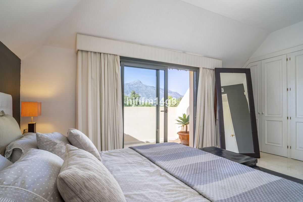 Appartement te koop in Nueva Andalucía | 2 slaapkamers H5107045