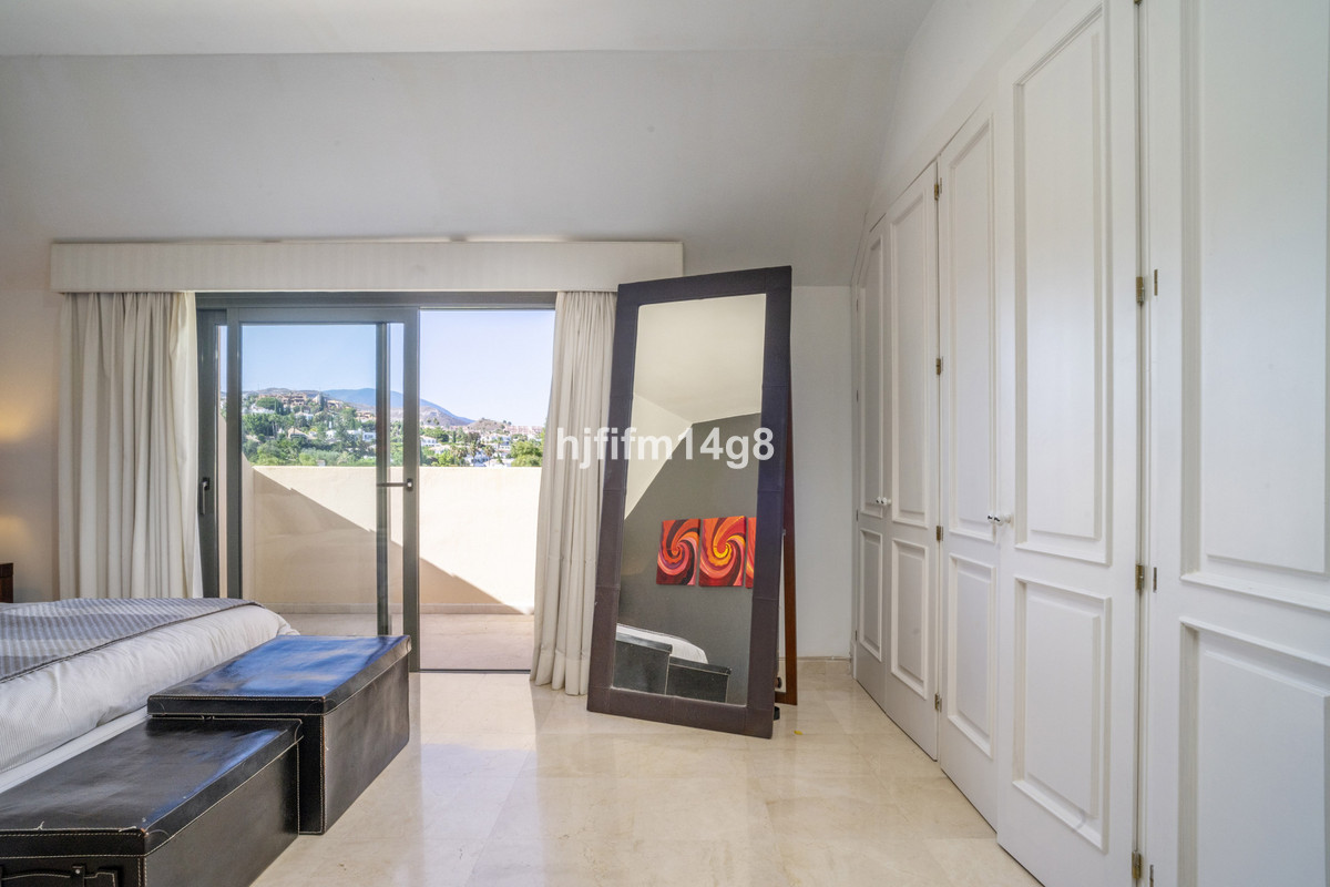 Appartement te koop in Nueva Andalucía | 2 slaapkamers H5107045