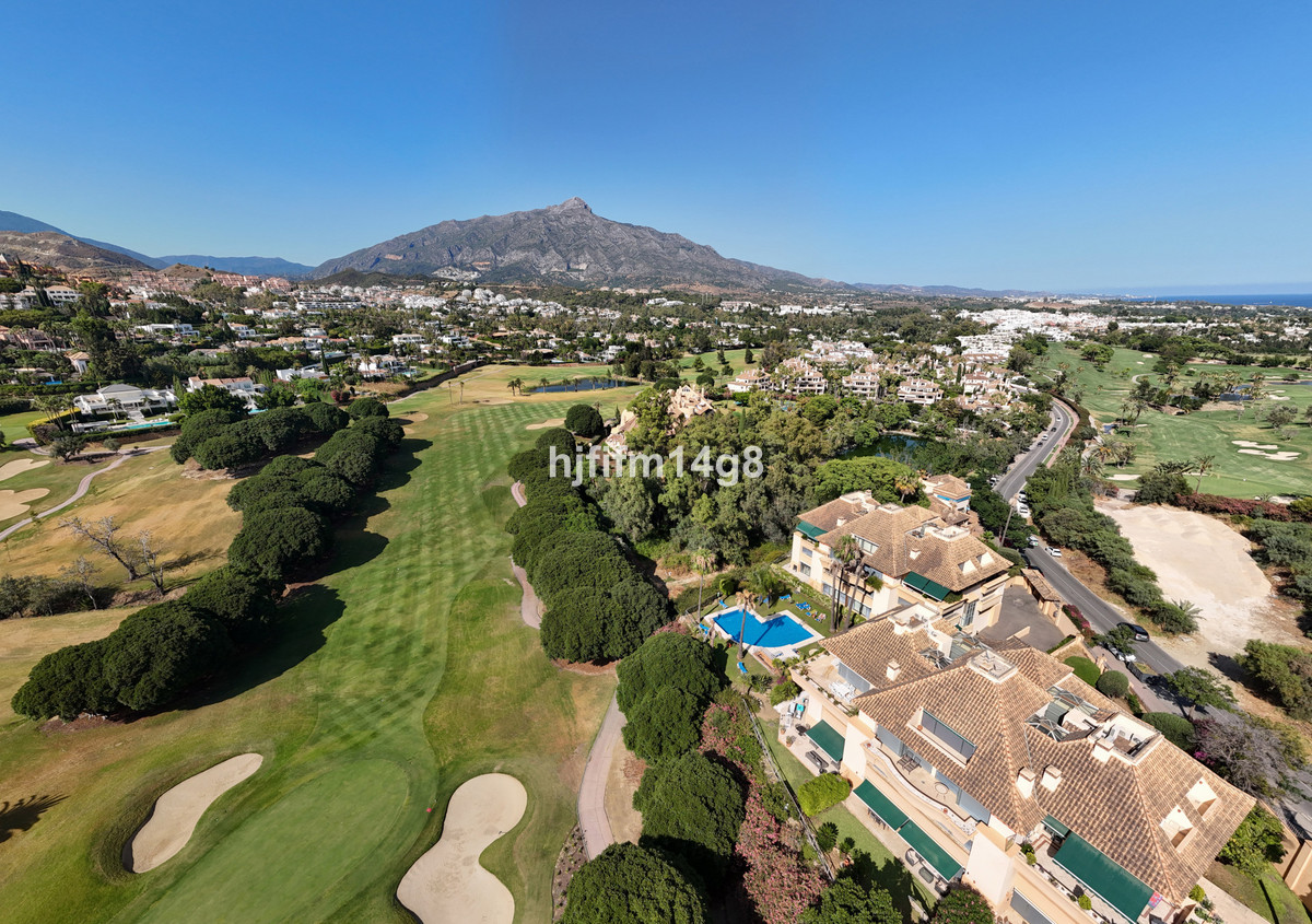 Appartement te koop in Nueva Andalucía | 2 slaapkamers H5107045