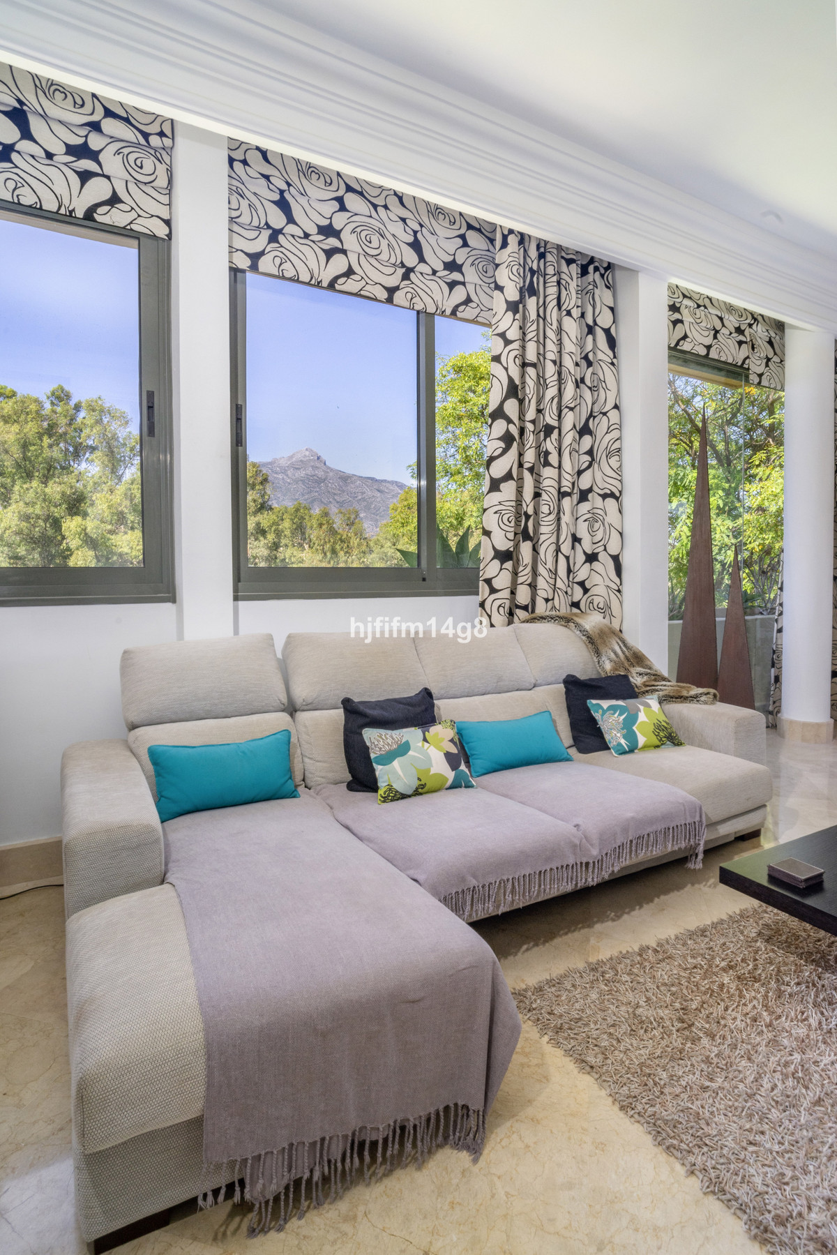 Appartement te koop in Nueva Andalucía | 2 slaapkamers H5107045