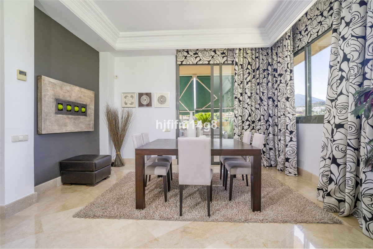 Appartement te koop in Nueva Andalucía | 2 slaapkamers H5107045