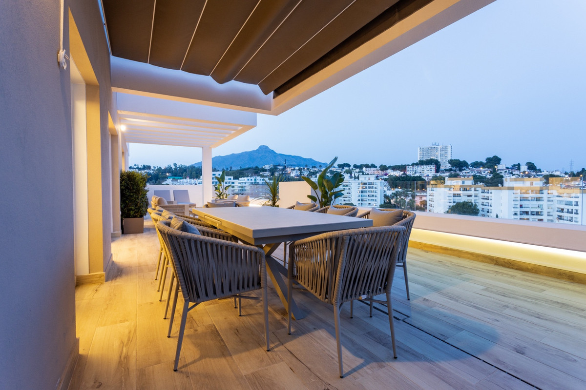 Appartement te koop in Nueva Andalucía | 4 slaapkamers H5107096