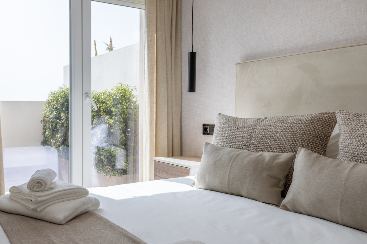 Appartement te koop in Nueva Andalucía | 4 slaapkamers H5107096