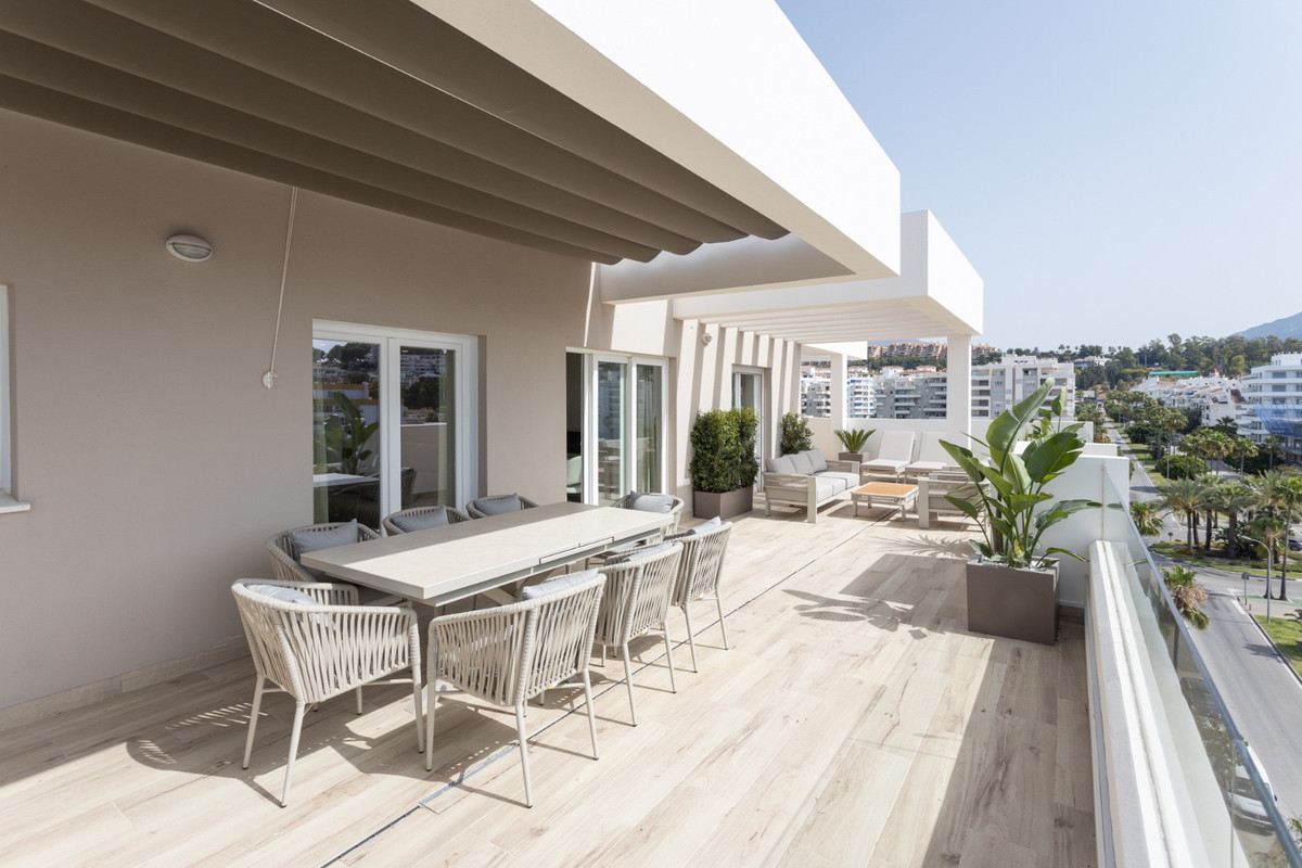Appartement te koop in Nueva Andalucía | 4 slaapkamers H5107096