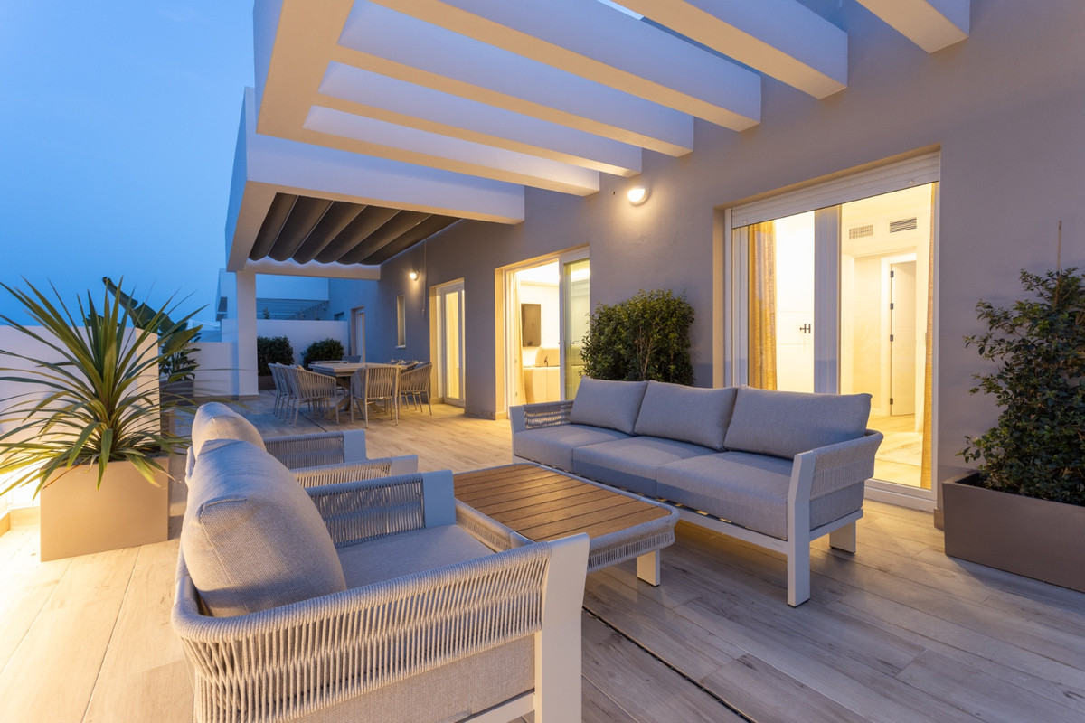 Appartement te koop in Nueva Andalucía | 4 slaapkamers H5107096