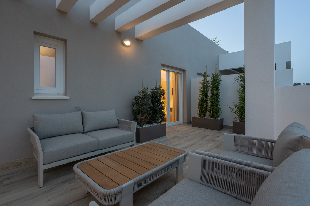 Appartement te koop in Nueva Andalucía | 2 slaapkamers H5107108