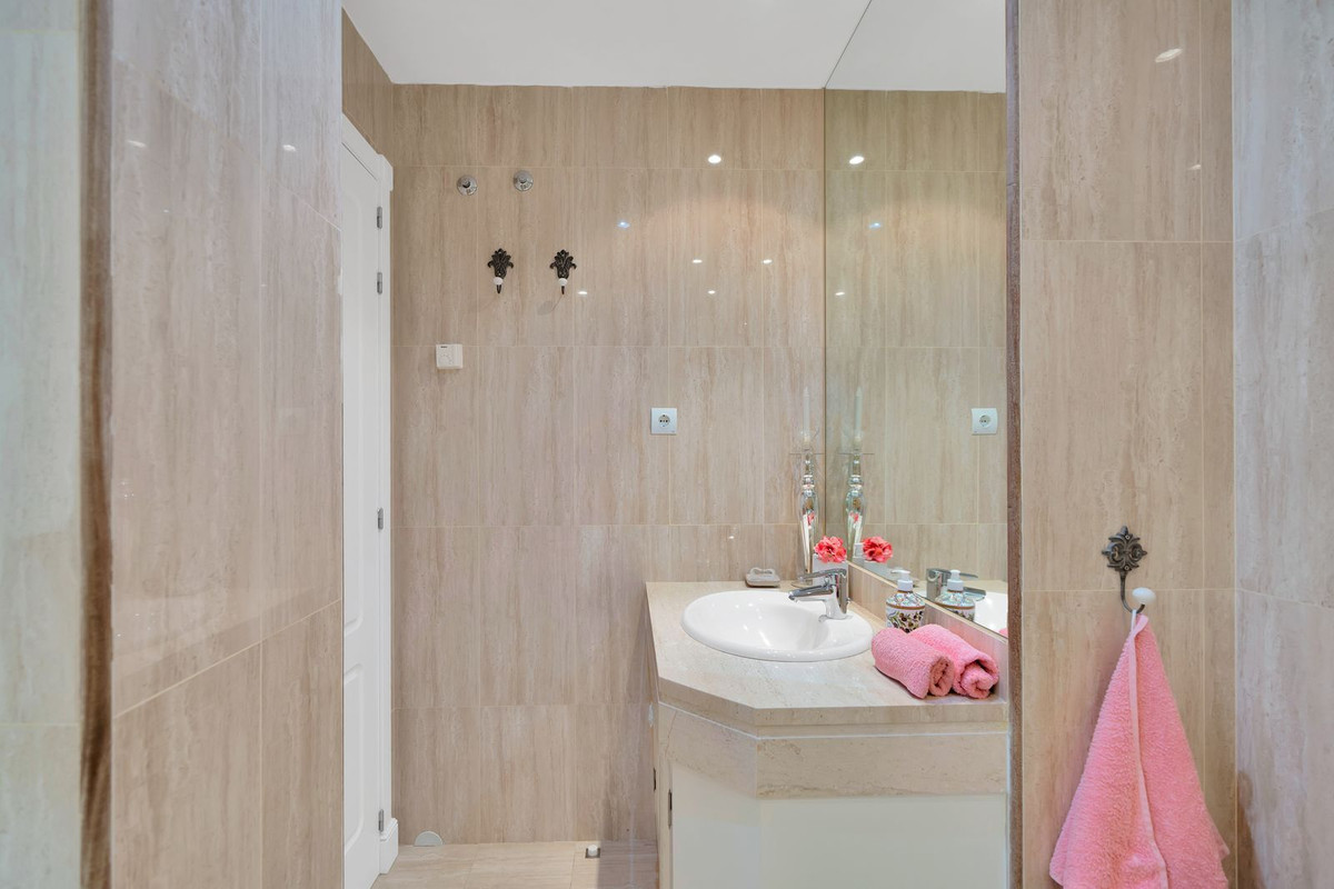 Appartement te koop in Nueva Andalucía | 3 slaapkamers H5107807