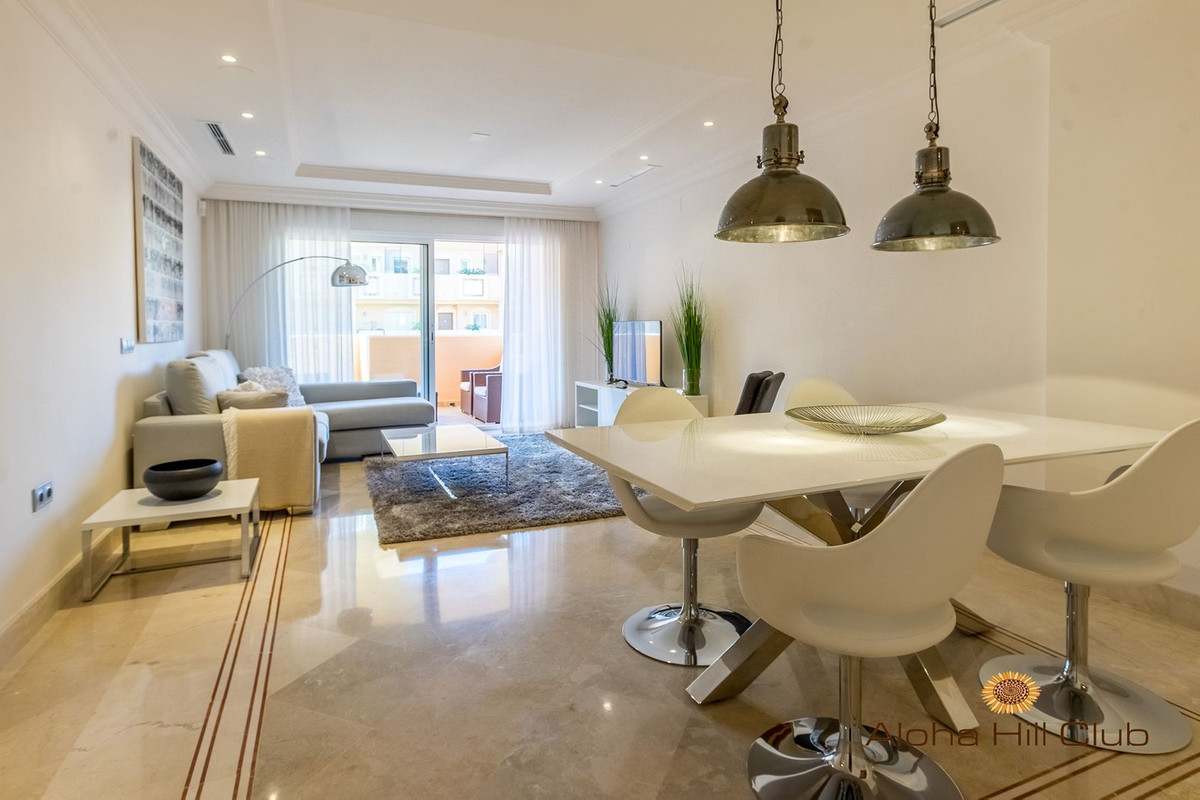 Appartement te koop in Nueva Andalucía | 2 slaapkamers H5109241