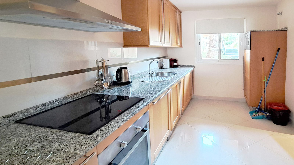 Appartement te koop in Nueva Andalucía | 2 slaapkamers H5109241