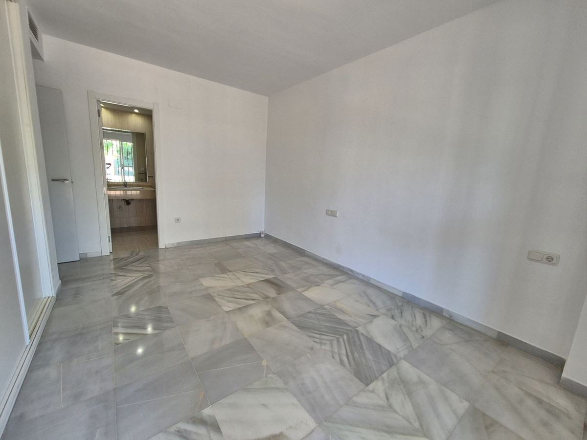 Appartement te koop in Nueva Andalucía | 2 slaapkamers H5109517