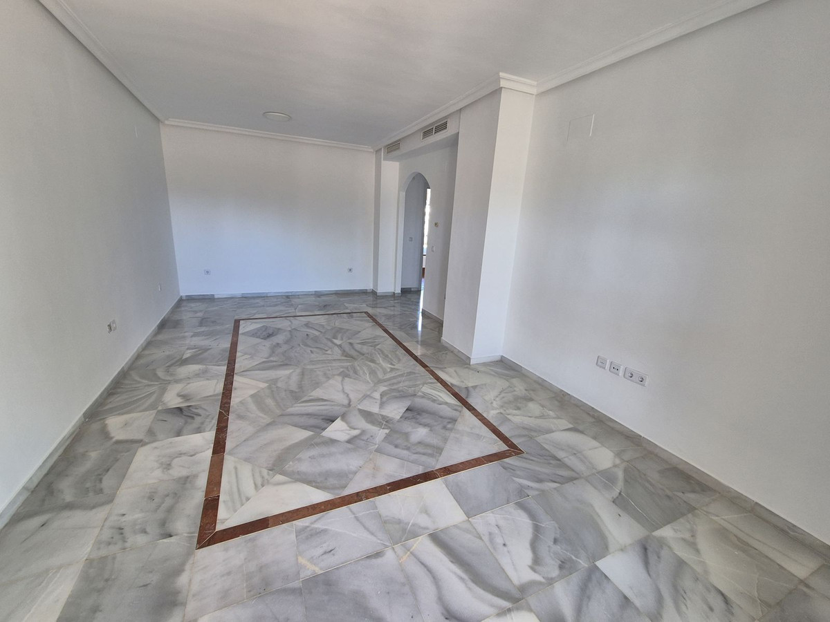 Appartement te koop in Nueva Andalucía | 2 slaapkamers H5109517