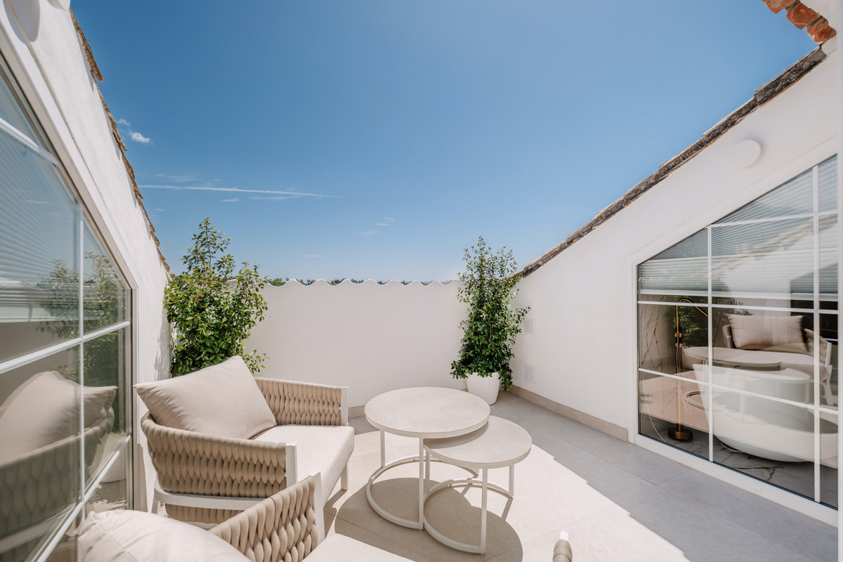 Appartement te koop in Nueva Andalucía | 5 slaapkamers H5109646