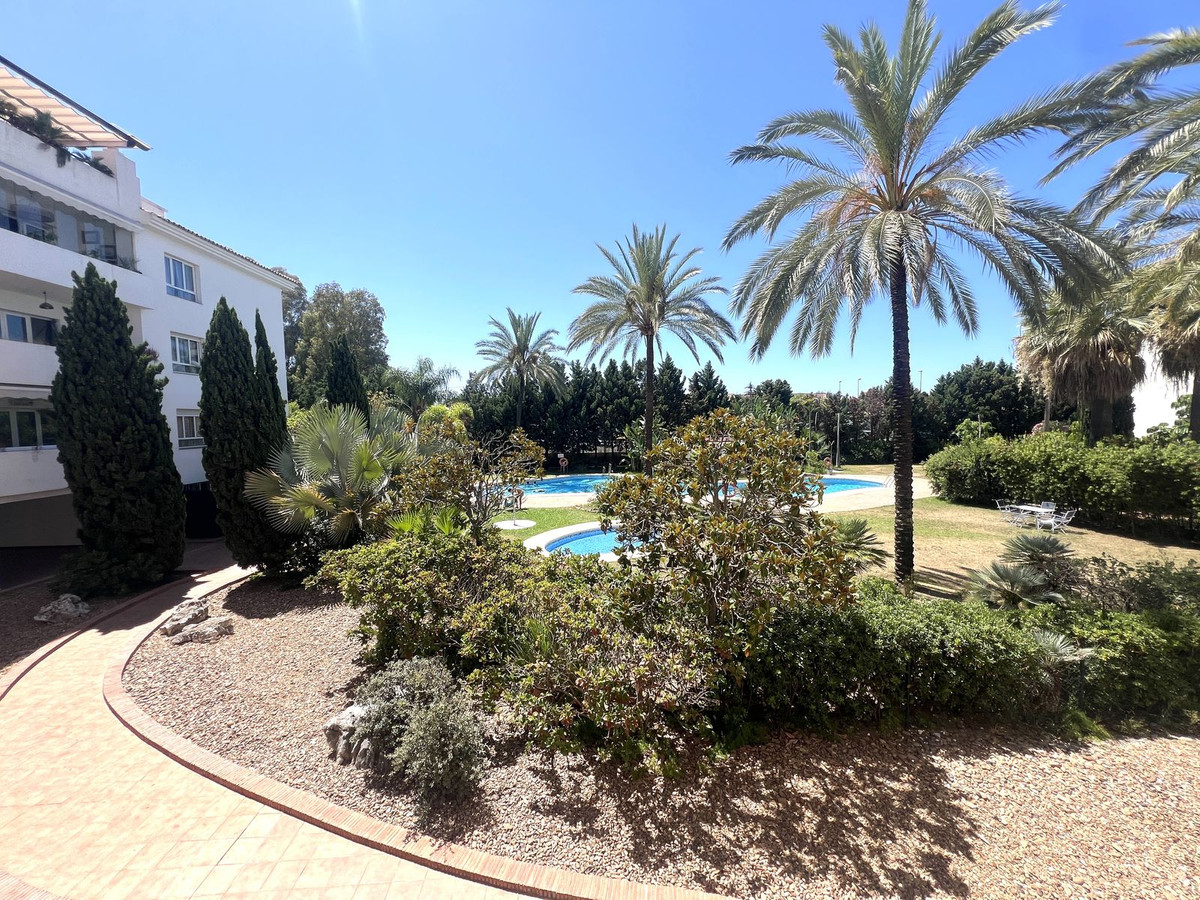 Appartement te koop in Nueva Andalucía | 2 slaapkamers H5109889