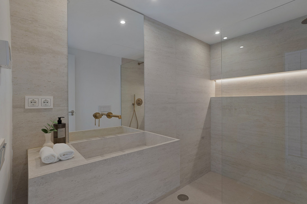Appartement te koop in Nueva Andalucía | 3 slaapkamers H5111020