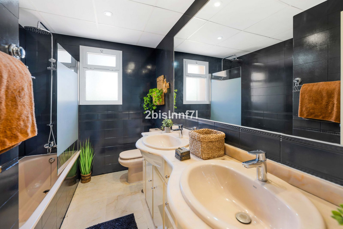 Appartement te koop in Nueva Andalucía | 3 slaapkamers H5114641