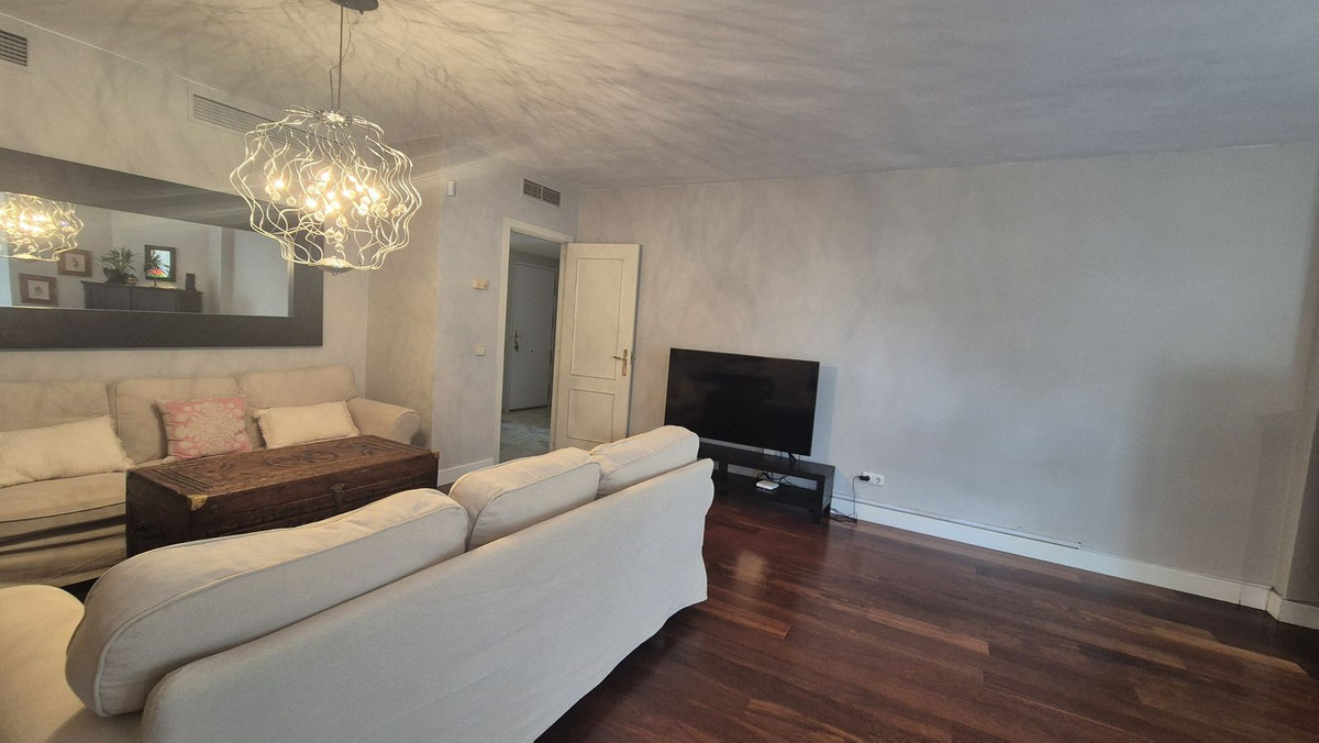 Appartement te koop in Nueva Andalucía | 2 slaapkamers H5119609