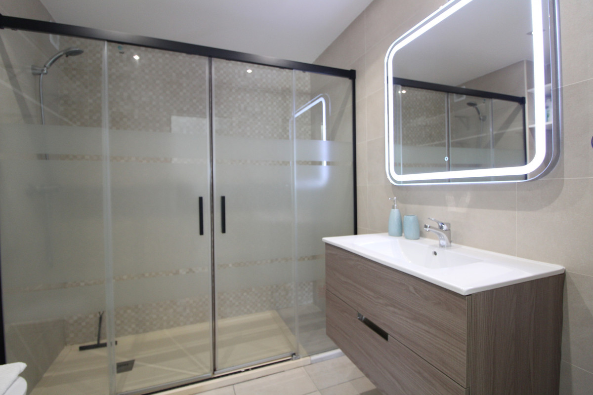 Appartement te koop in Nueva Andalucía | 2 slaapkamers H5122192