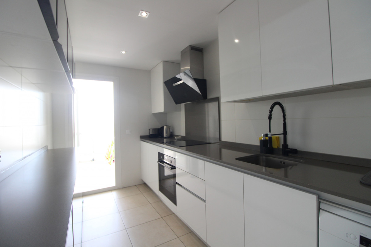 Appartement te koop in Nueva Andalucía | 2 slaapkamers H5122192