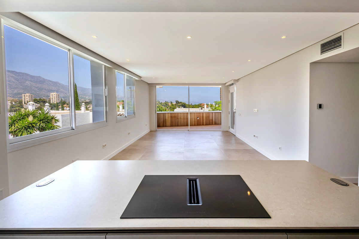 Appartement te koop in Nueva Andalucía | 2 slaapkamers H5122351