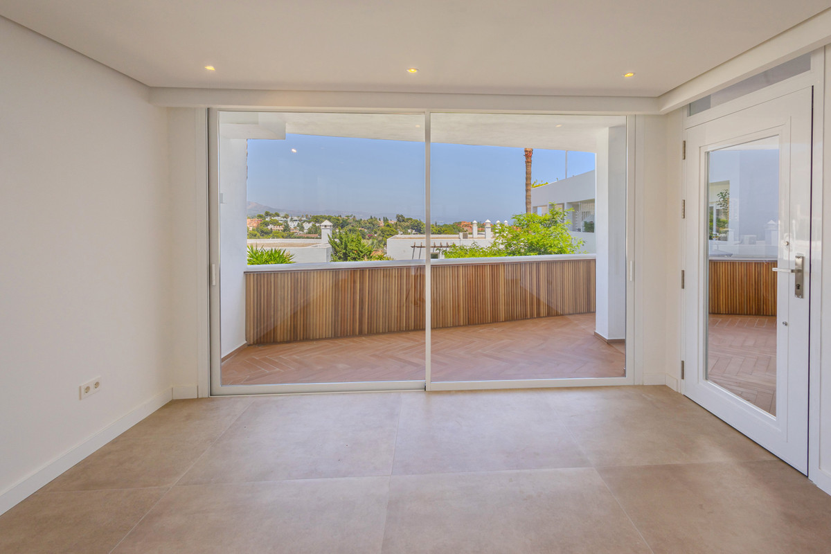 Appartement te koop in Nueva Andalucía | 2 slaapkamers H5122351