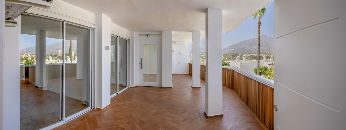 Appartement te koop in Nueva Andalucía | 2 slaapkamers H5122351