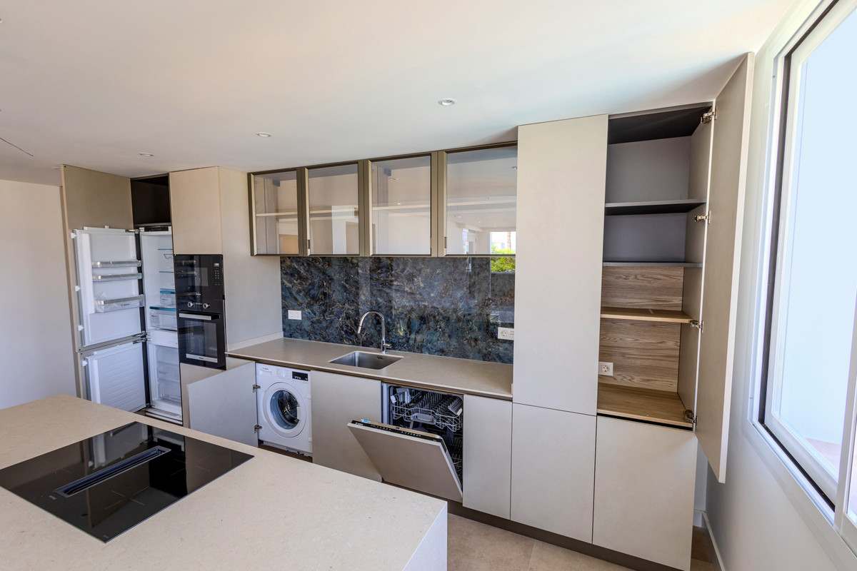 Appartement te koop in Nueva Andalucía | 2 slaapkamers H5122351