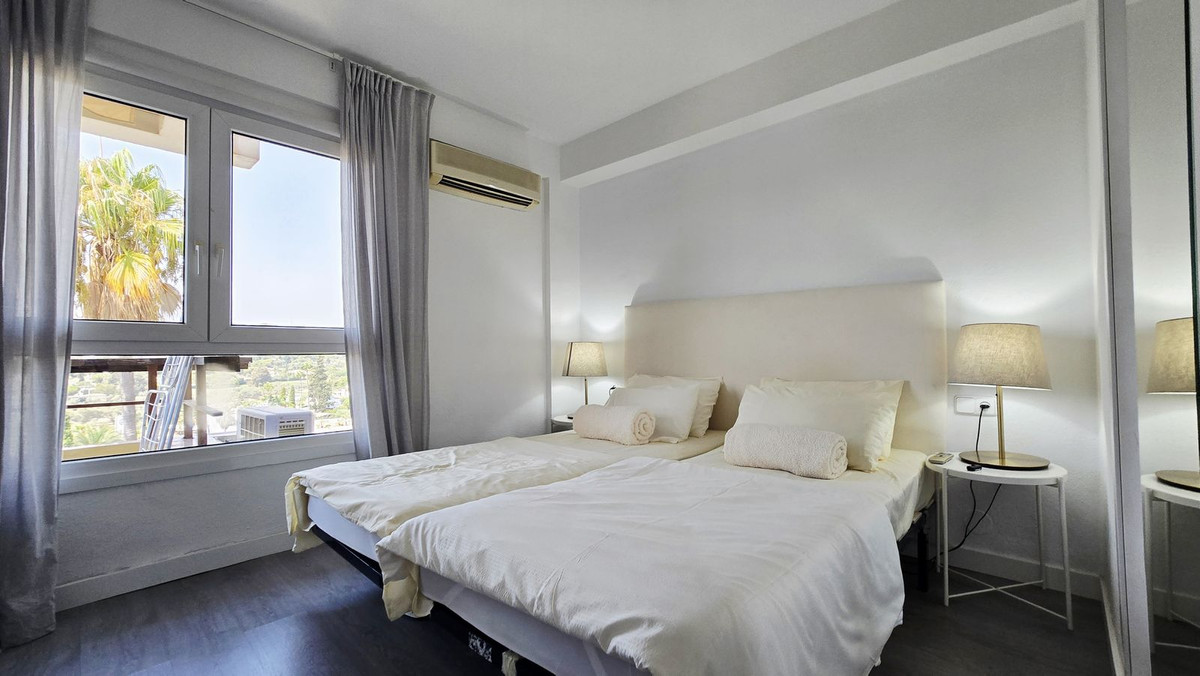 Appartement te koop in Nueva Andalucía | 2 slaapkamers H5123044