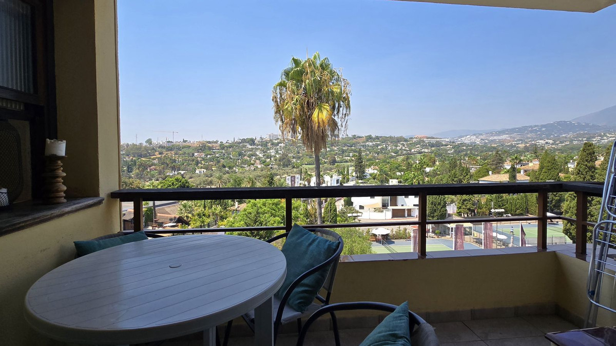 Appartement te koop in Nueva Andalucía | 2 slaapkamers H5123044