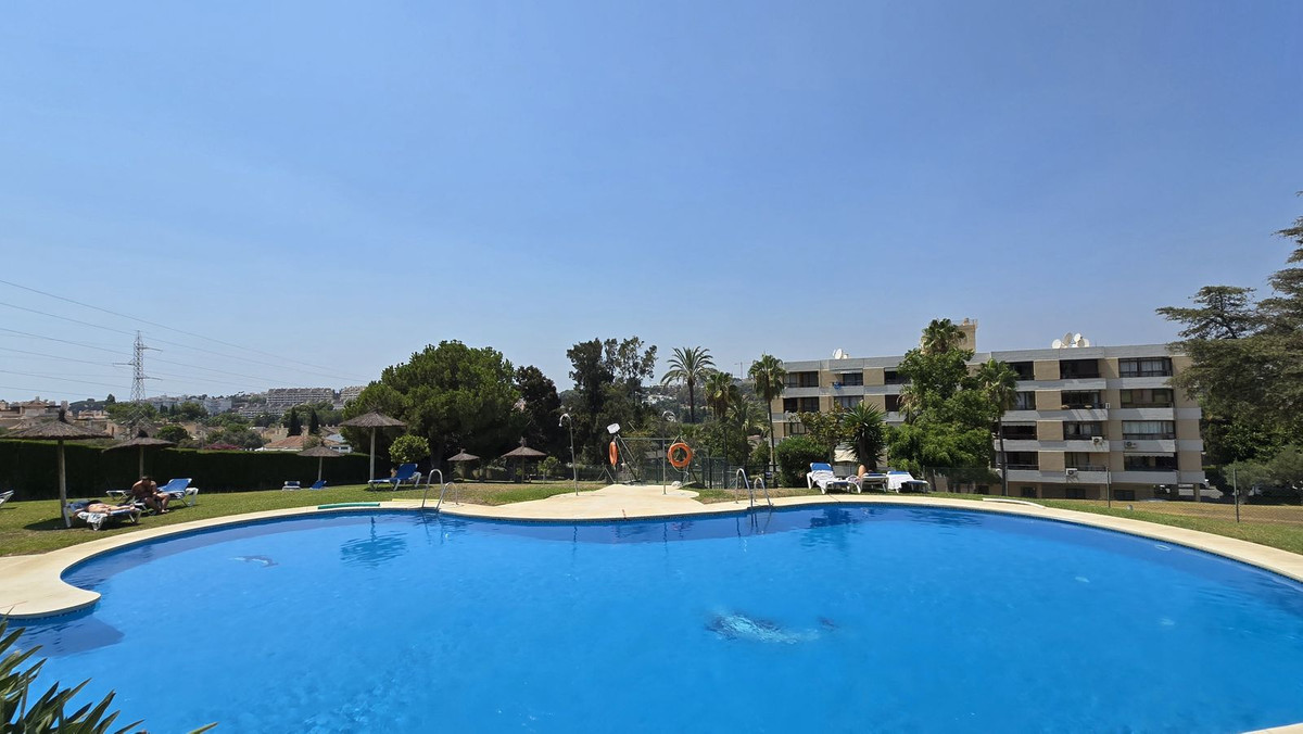 Appartement te koop in Nueva Andalucía | 2 slaapkamers H5123044